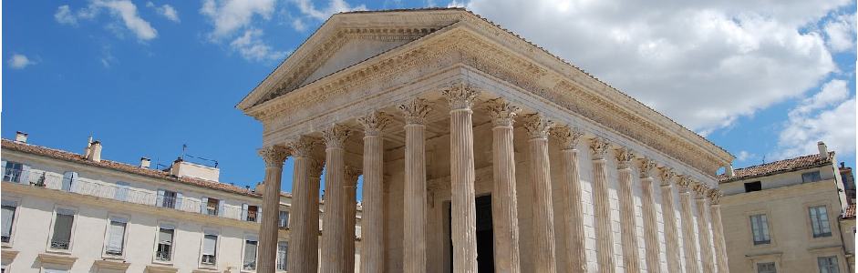 Viist Maison Carrée in the centre of Nîmes