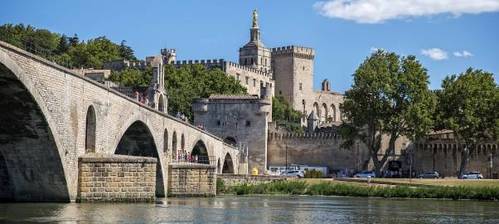 avignon bridge vaucluse