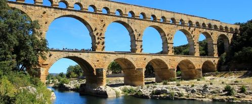 pont du gard in occitanie