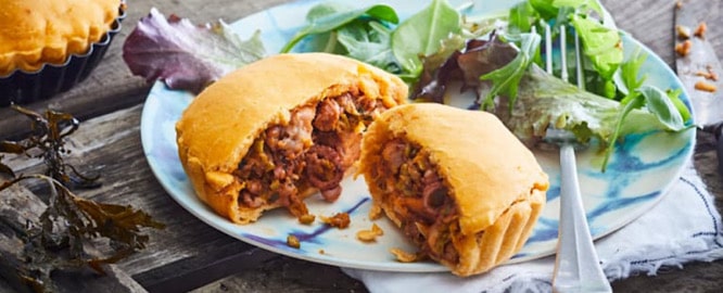 Tielle of Sete typical recipe