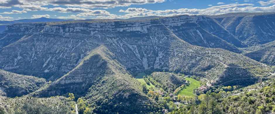Incredible view of the limestone plateaus of the Cirque de Navacelles