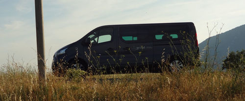 minibus de wisud en excursion