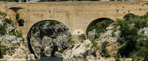 Visitez le Pont du diable depuis Montpellier