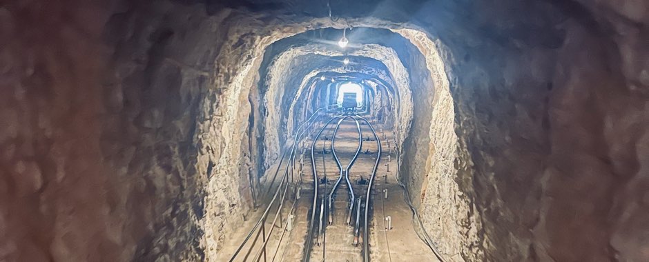 funiculaire grotte de demoiselle autour de Montpellier