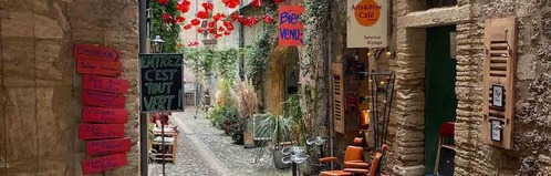 Pézenas, ville d'art et d'histoire, et ses berlingots, spécialité locale